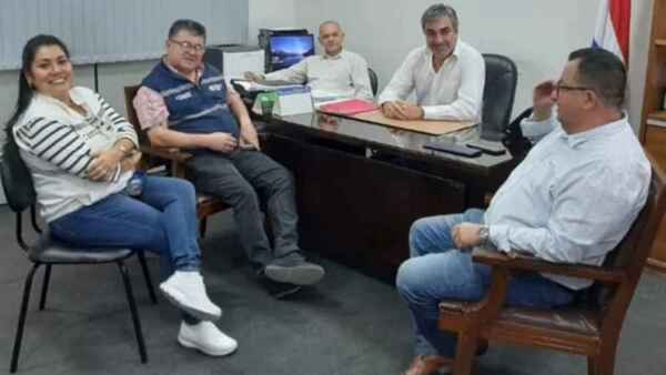 Directora de ANNP viajó a destinos paradisíacos con recursos públicos