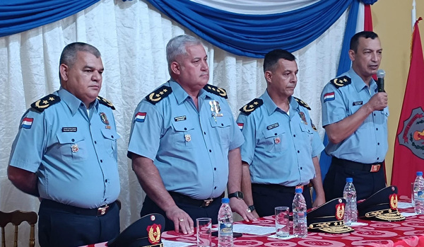 Asume nuevo director de Policía en el Alto Paraná y anuncia serie de cambios - La Clave