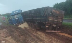 Serie de accidentes en Yguazú: dos camiones y una camioneta