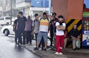 Transporte dice que es severo ante reguladas, pero en paradas se ve lo contrario - Economía - ABC Color