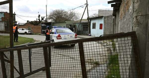 Diario HOY | VIDEO| Roban la cámara a equipo de periodistas que cubría las inundaciones en Argentina
