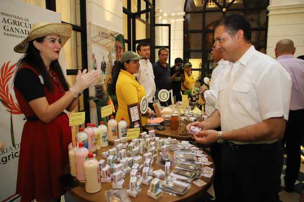 El MAG presenta su calendario de ferias de la agricultura familiar - .::Agencia IP::.