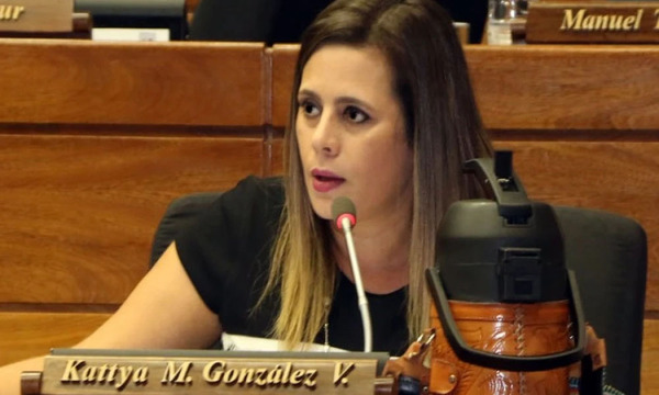Cartistas atropella reglas democráticas y ultima destitución