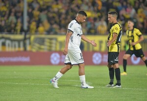 Futbolista paraguayo denunció amenazas por parte de hinchas de Peñarol | 1000 Noticias