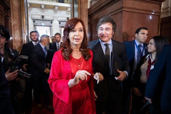 Cristina Fernández reaparece con dardo contra Milei en la Rosada - ADN Digital