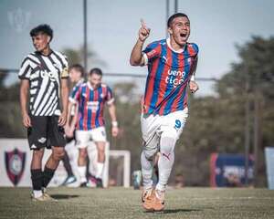 Reserva: Cerro al frente con clásico en puerta   - Cerro Porteño - ABC Color