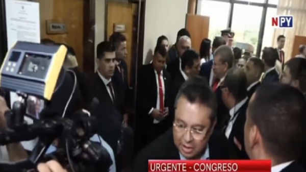 Pérdida de investidura de Kattya González: Levantan sesión por falta de quórum - Noticias Paraguay