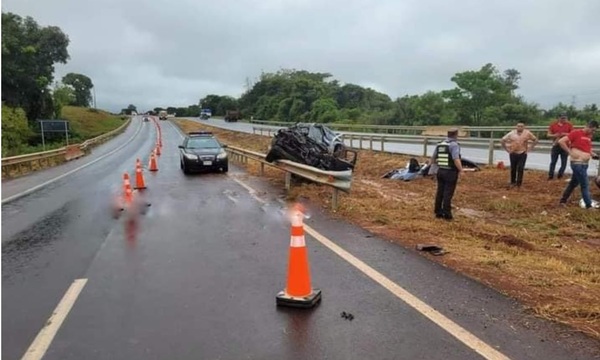 Médico y acompañantes sobrevivieron milagrosamente a un aparatoso accidente