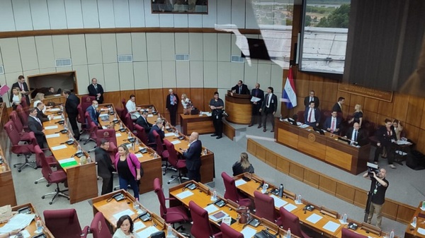 Pérdida de Investidura: Sesión del Senado queda sin cuórum