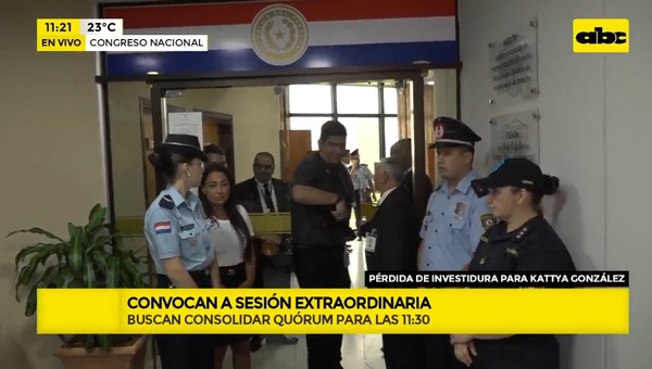 No trataron destitución de Kattya González por falta de quórum y convocan a otra sesión para las 11:30 hs. - Radio Imperio 106.7 FM