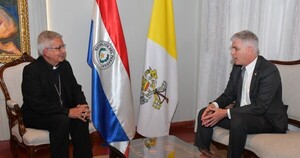 Adalberto Martínez hace un guiño a Kattya: "Todos somos responsables de fortalecer nuestra democracia"