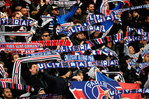 Versus / Detenidos doce hinchas del PSG para evitar agresiones a aficionados de la Real Sociedad