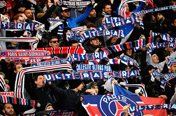 Versus / Detenidos doce hinchas del PSG para evitar agresiones a aficionados de la Real Sociedad