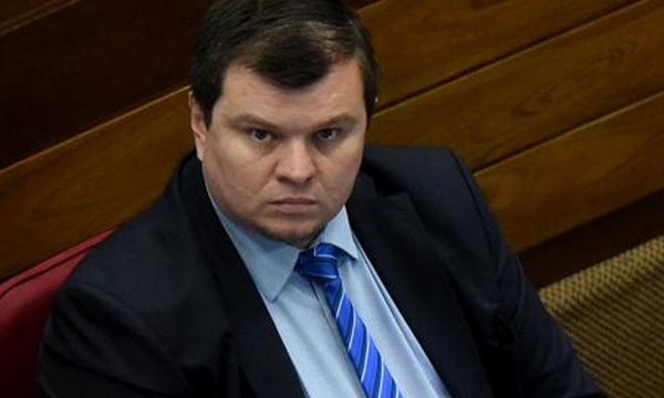 Dionisio Amarilla sugiere que su expulsión del PLRA se debe a un “desequilibrio hormonal” del presidente Hugo Fleitas - El Trueno