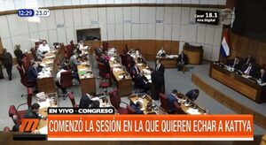 Cartistas buscan pérdida de investidura de Kattya González | Telefuturo
