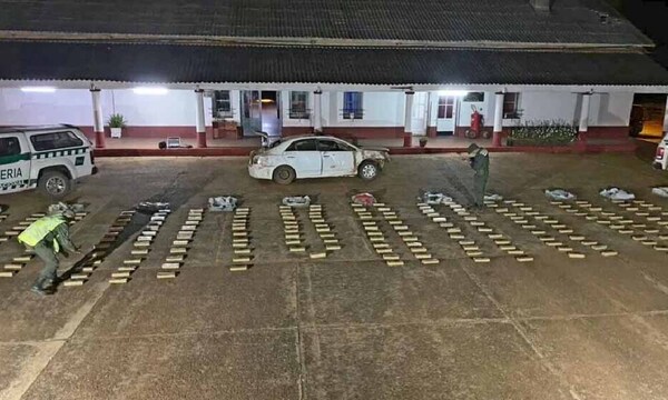 Vehículo paraguayo sufrió percance en Argentina: llevaba más de 200 kilos de marihuana – Prensa 5