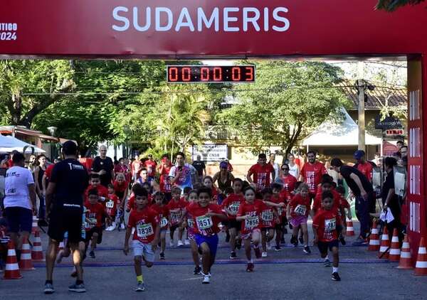 Exitosa corrida “Sudameris corre 6K – CNSB 2024″ para toda la familia - Sociales - ABC Color