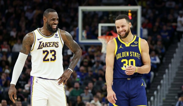 Versus / Los Warrios intentaron fichar a LeBron James en el cierre del mercado de la NBA