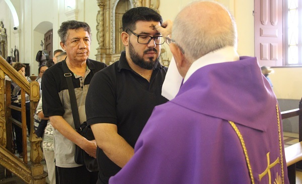 Iglesia exhorta a la fe y caridad en Cuaresma desde este miércoles