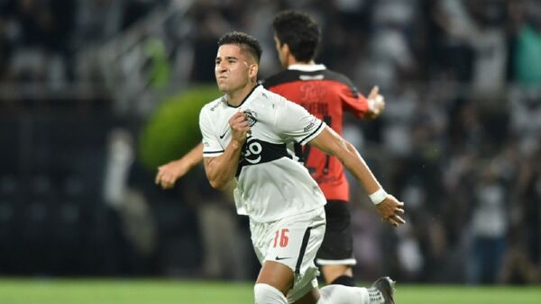 Guillermo Paiva lleva sus goles al Colo Colo