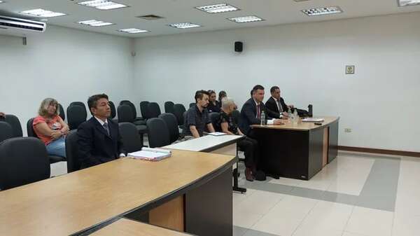 Tribunal sentencia a 10 años de prisión a una alemana que asesinó a su esposo - Nacionales - ABC Color