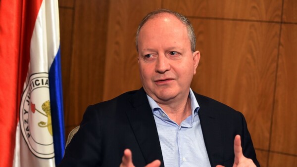 Ministro de Economía afirma que normativa del Servicio Civil evitará abusos de poder - Unicanal