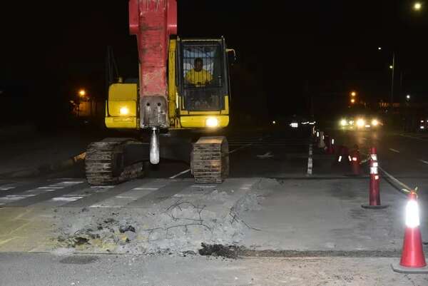 Tras “lluvia” de críticas, eliminaron “lomada” en Costanera de Asunción - Economía - ABC Color