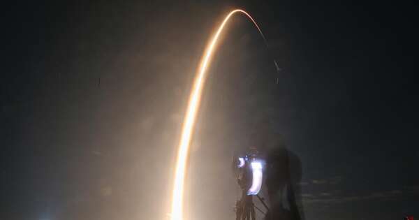 Diario HOY | Nave espacial privada de EEUU despega hacia la Luna