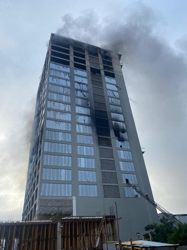 Incendio en CDE sigue sin poder ser contenido | 1000 Noticias