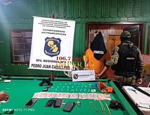 Antinarcóticos detuvo a supuesto microtraficante en el barrio Bernardino Caballero - Radio Imperio 106.7 FM