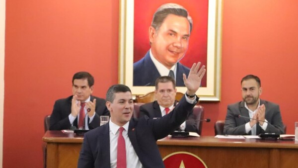 Advierten que el cartismo va camino a convertir al Paraguay en la Venezuela chavista - Radio Imperio 106.7 FM