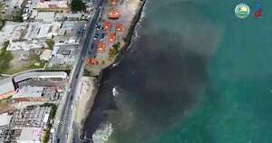 La Nación / Misterioso barco derrama petróleo en Trinidad y Tobago