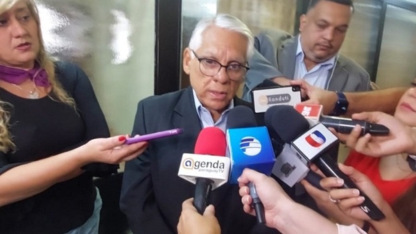 Nuevo senador tilda de “ficción casi payasesca de un mamotreto jurídico”, la expulsión de Kattya González