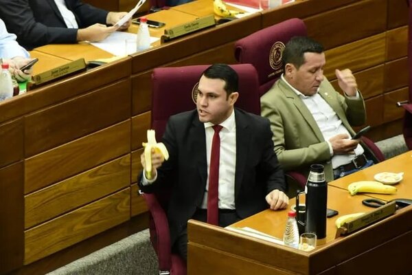 Despojan de sus fueros a Hernán Rivas - Radio Imperio 106.7 FM