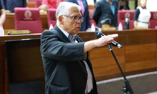 Ignacio Iramain jura como suplente de senadora opositora destituida – Prensa 5