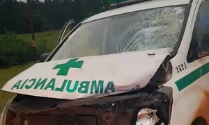 Mueren dos hombres en moto embestidos por una ambulancia en Itapúa – Prensa 5