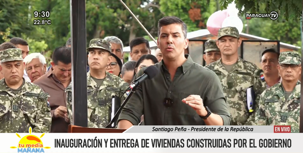 Presidente entregó viviendas a familias afectadas por tornado en Santaní - .::Agencia IP::.
