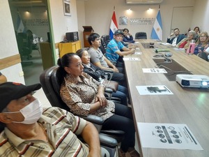 Vecinos del B° San Isidro establecen estrategias para combatir los criaderos de mosquitos
