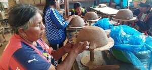 Mujeres indígenas elaboran filtros de barro para purificar el agua en el Chaco - Noticias del Chaco - ABC Color