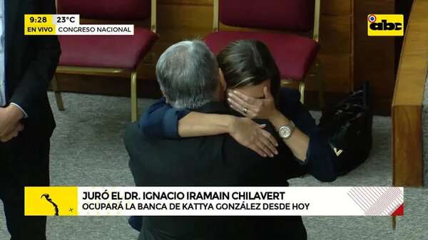 Video: Con Kattya como invitada, juró su suplente en el Senado - ABC Noticias - ABC Color