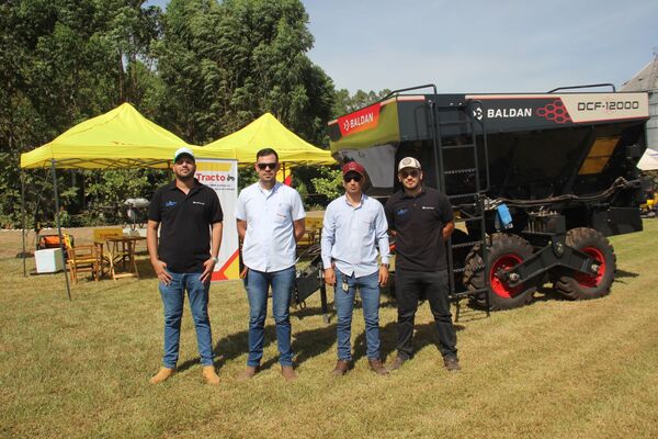 Tracto presentó esparcidora Baldan de reciente lanzamiento en jornada de Arrozal