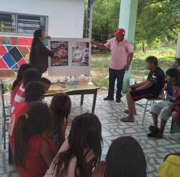 SUMAR: Charla contra consumo de drogas llegó hasta Escuela de Carmelo Peralta - .::Agencia IP::.