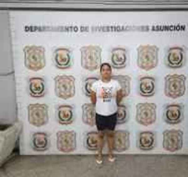 Otorgan arresto domiciliaria a funcionaria del IPS que habría tragado chip antes de su detención