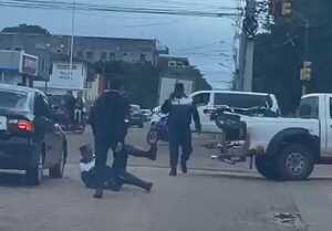 Denunciarán a motociclista violento | Radio Regional 660 AM