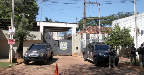 Detienen a brasileña por intentar ingresar marihuana a penal de Ciudad del Este