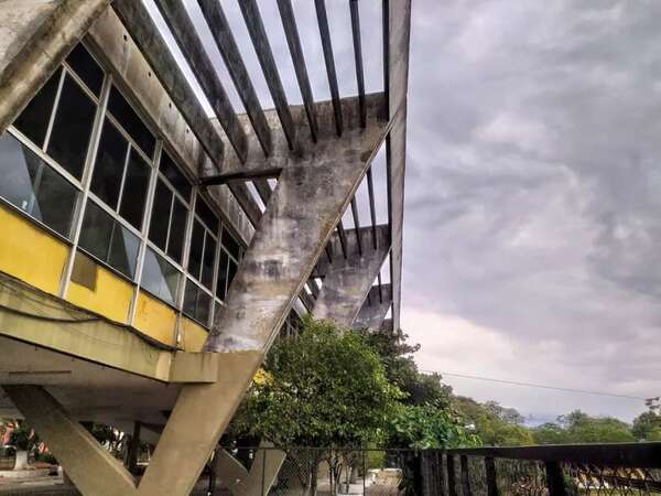 CEPB se mantiene en su negativa de no matricular a alumnos que se aplazaron en más de tres materias - Nacionales - ABC Color