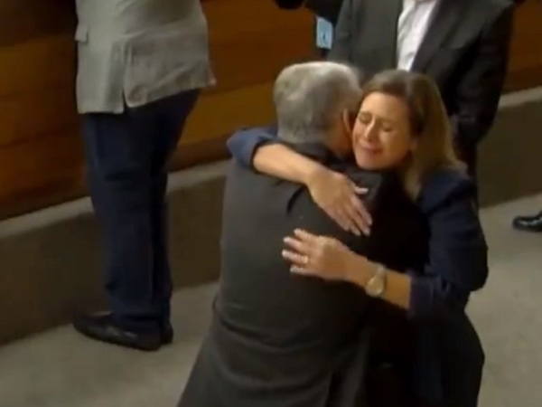 Senado vuelve a tener 45 miembros con el juramento de Iramain - La Tribuna