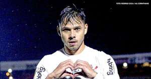 La Nación / Ángel Romero enamora con goles a la torcida