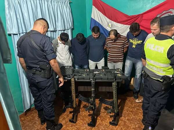 Robo a cambistas en CDE: interceptan a equipo de supuesto exterminio e incautan arsenal - Policiales - ABC Color