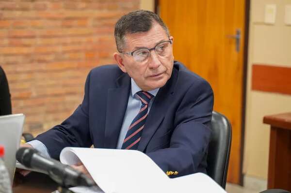 Luis Pettengill debe hacer descargo ante CGR - Política - ABC Color
